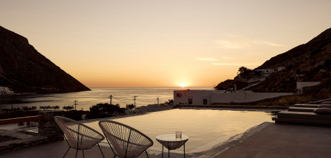 ARCOS SUITES - KAMARES image 3