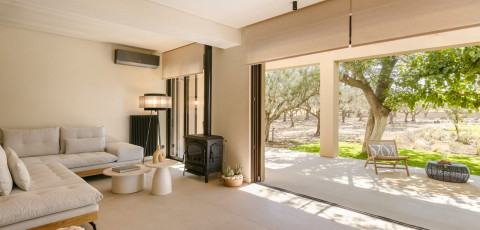 THE ATTICAN VILLA & ESTATE - SLEEPS 8 PERSONS image 5