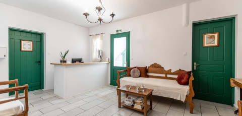 HOTEL BIRBAS - AGHIA ANNA image 2