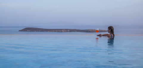 CALME BOUTIQUE HOTEL - CHRYSSI AKTI image 3