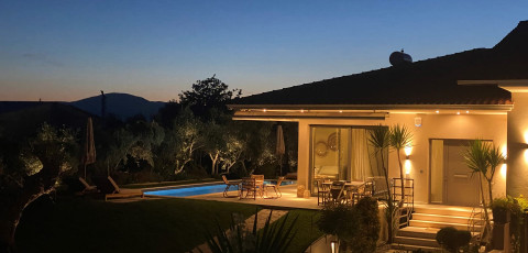 ELAIA GROVE VILLAS I & II - KALAMATA image 2