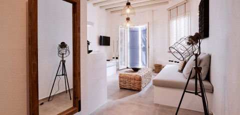 EUTOPIA SUITES - VATHI image 13