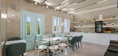 MAJO SUITES HOTEL - AGIA ANNA image 8