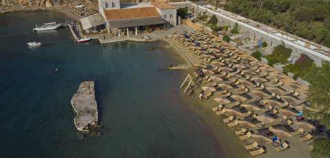 MANDRAKI BEACH RESORT image 3