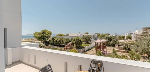 ALMIRIKI BEACHSIDE SUITES - PLAKA image 13