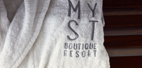 MYST BOUTIQUE HOTEL - OIA image 9