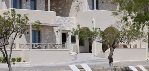 SALT SUITES - NAOUSSA image 3